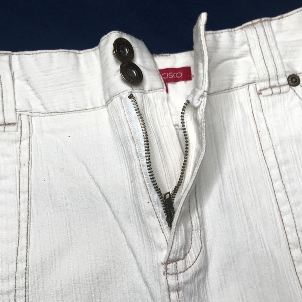 White Denim A-Line Skirt with Front Pockets | Casual Summer Mini - Picture 4 of 15